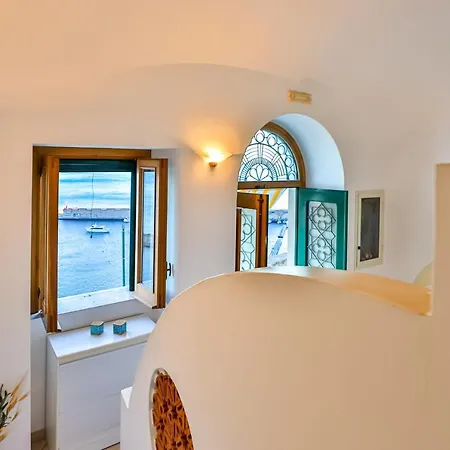 The Window To The Sky - Amami Viaggi Collection * Amalfi