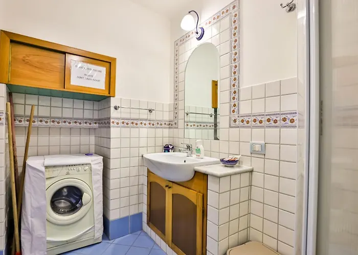 The Window To The Sky Apartment